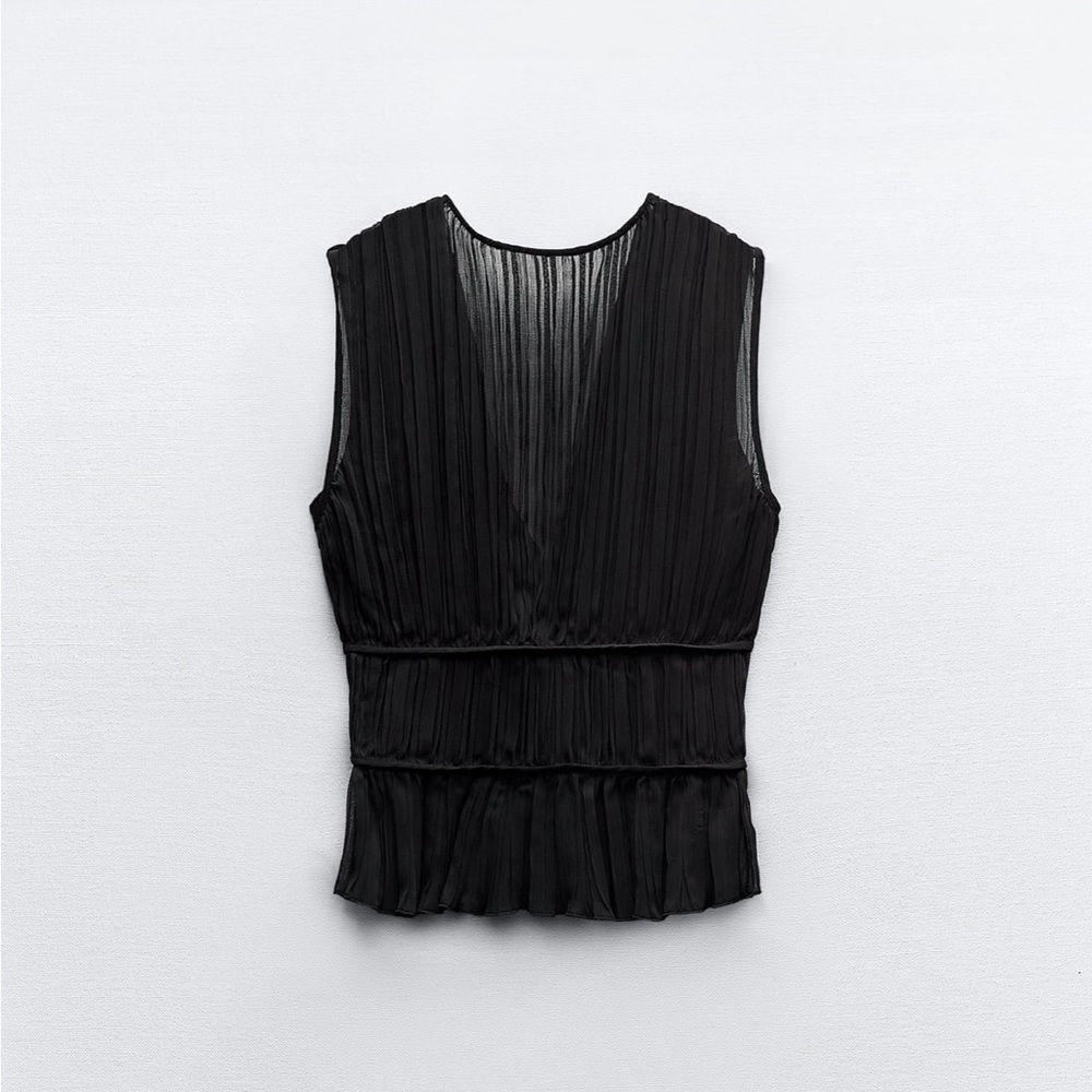 Pleated Top - Picture 4 of 6